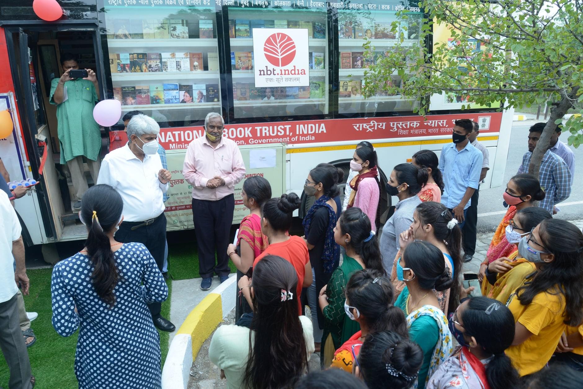 DDE MDU Extra Curriculars photo 9