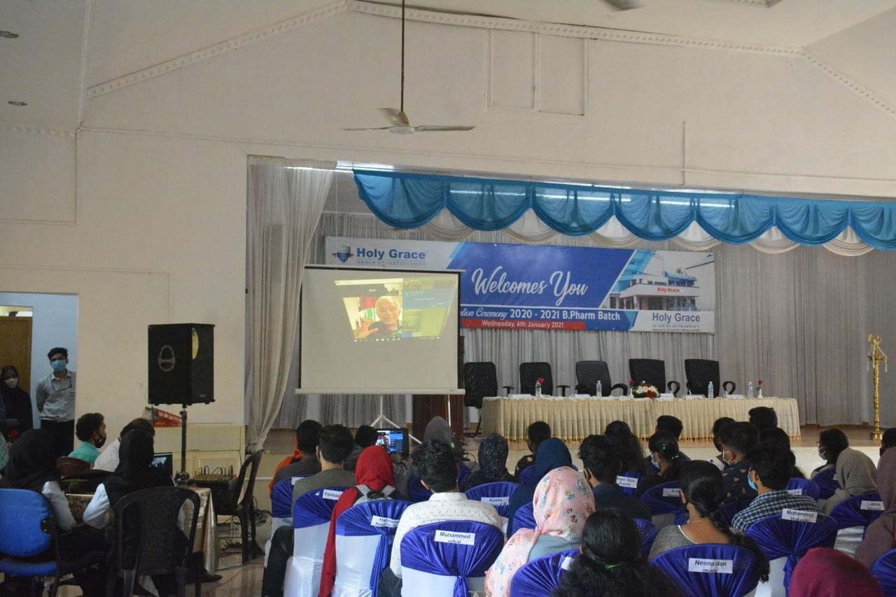 Holy Grace Academy Of Pharmacy Thrissur College gallery photo 6