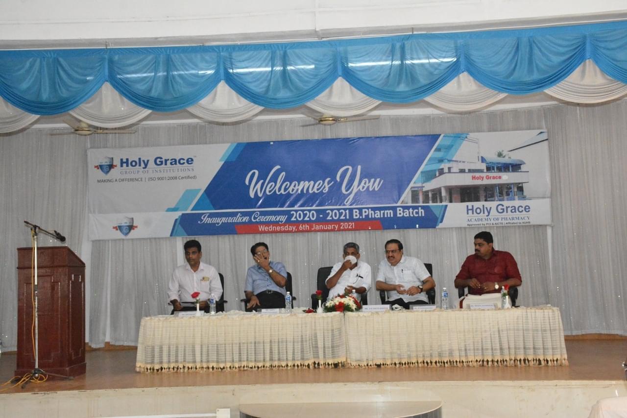 Holy Grace Academy Of Pharmacy Thrissur College gallery photo 5
