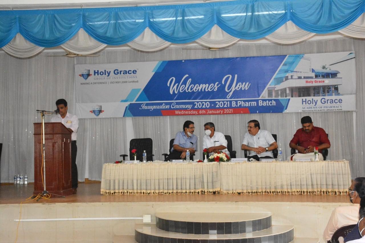 Holy Grace Academy Of Pharmacy Thrissur College gallery photo 3