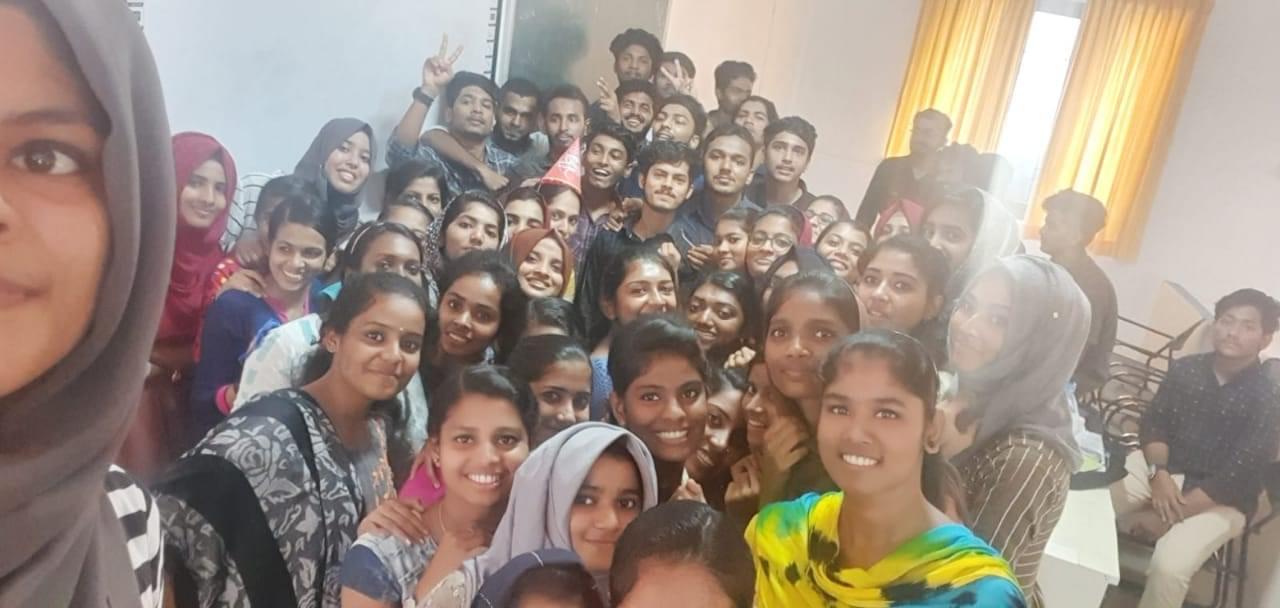 Holy Grace Academy Of Pharmacy Thrissur College gallery photo 10