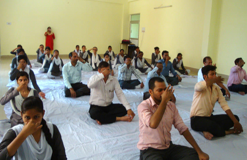 Seth Vishambhar Nath Group Of Educational Institutions Lucknow International Yoga Day photo 8