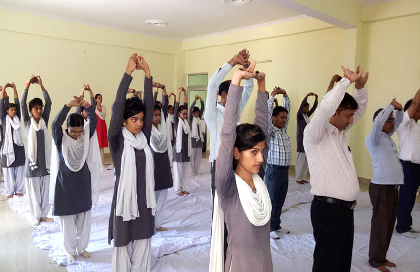 Seth Vishambhar Nath Group Of Educational Institutions Lucknow International Yoga Day photo 9