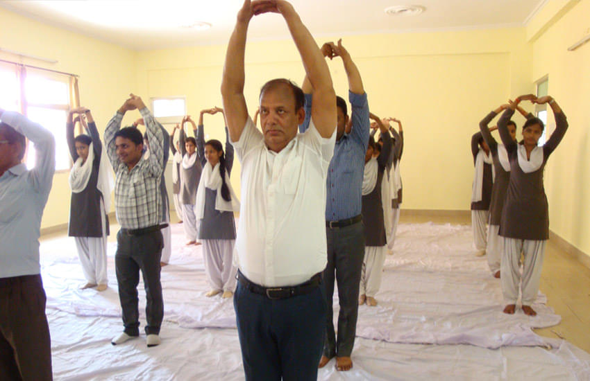 Seth Vishambhar Nath Group Of Educational Institutions Lucknow International Yoga Day photo 2