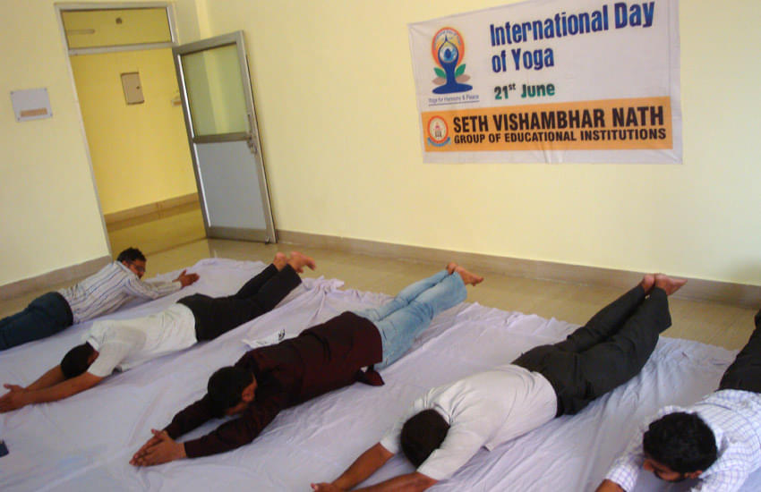 Seth Vishambhar Nath Group Of Educational Institutions Lucknow International Yoga Day photo 5