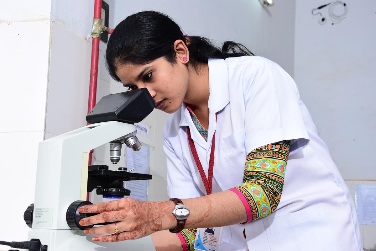 Browns College of Pharmacy Khammam Laboratory photo 7