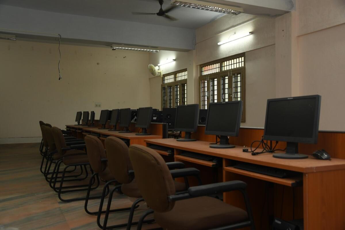 Dr. Ambedkar Government Law College Pondicherry Infrastructure photo 3