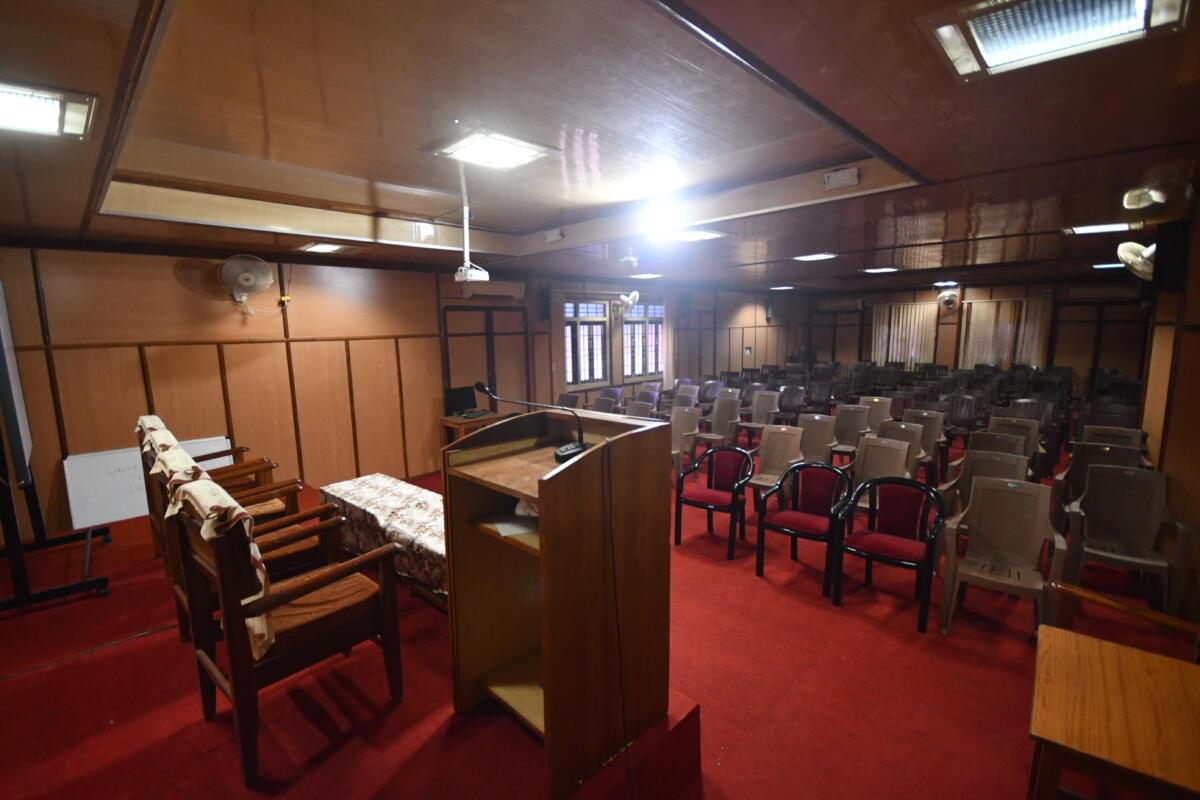 Dr. Ambedkar Government Law College Pondicherry Infrastructure photo 11