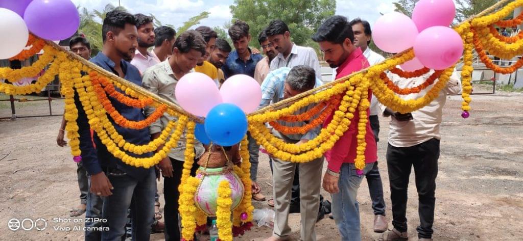 Hon. Shree Babanrao Pachpute Vichardhara trust's Parikrama Polytechnic Ahmednagar Dahi handi Program photo 2