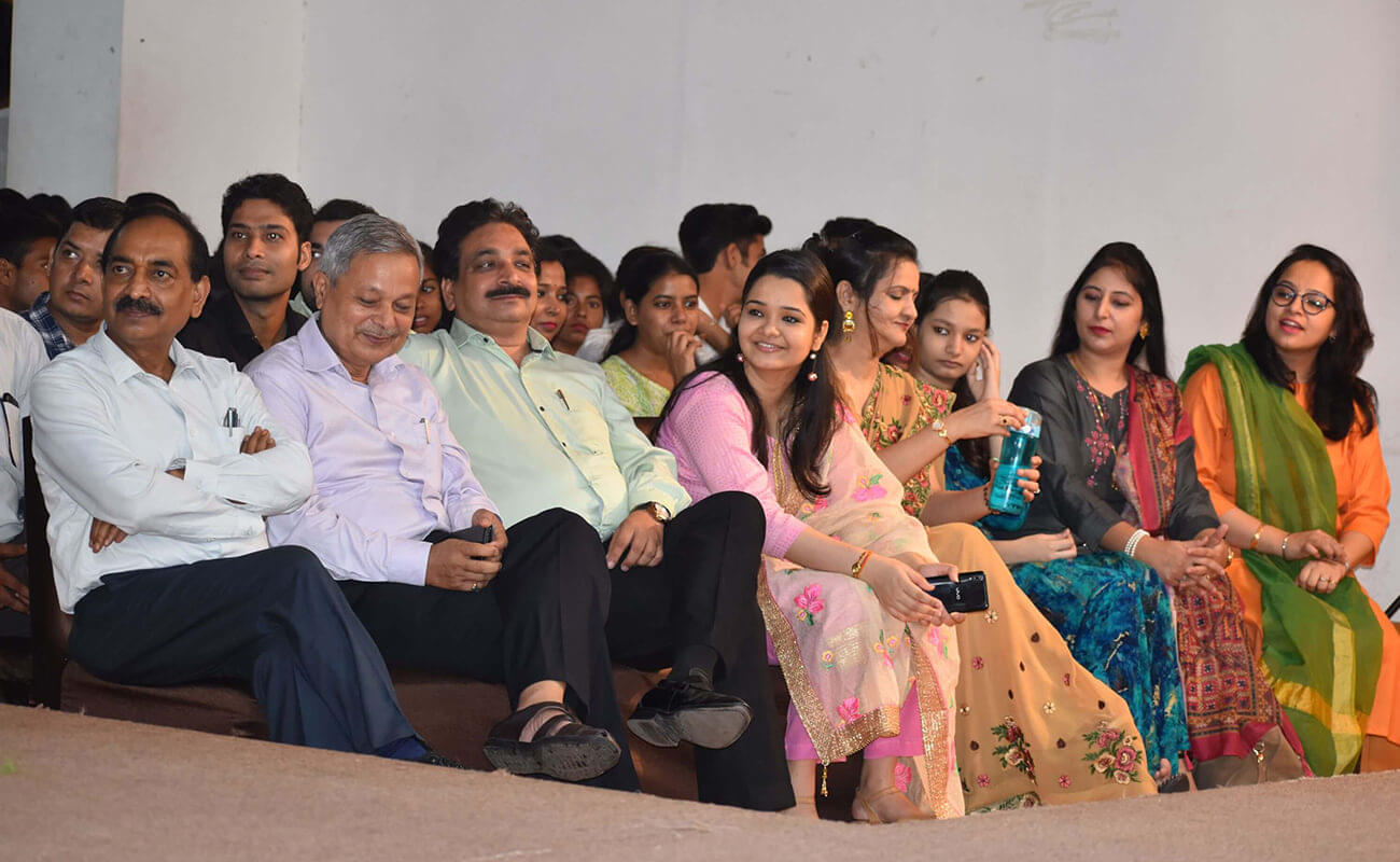 Avviare Educational Hub Noida Extra Curriculars photo 14