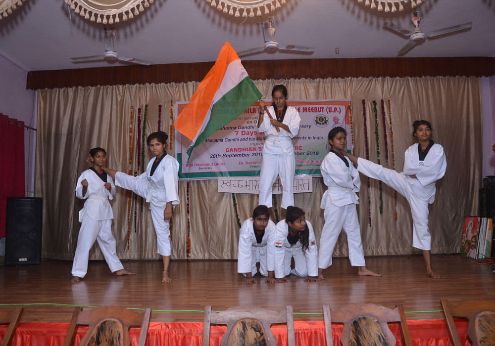 Ismail National Mahila P.G College Meerut Extra Curriculars photo 24