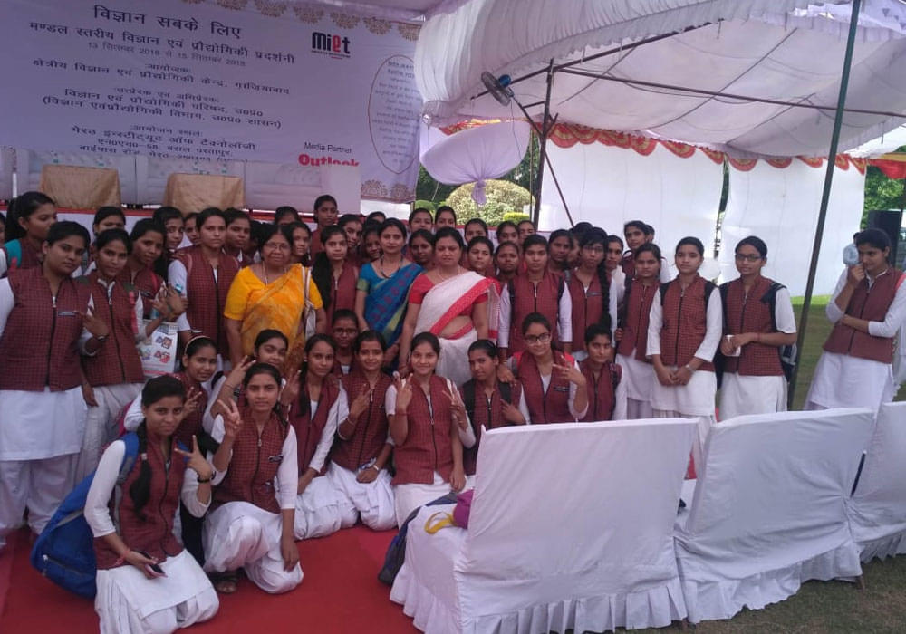 Ismail National Mahila P.G College Meerut Extra Curriculars photo 32