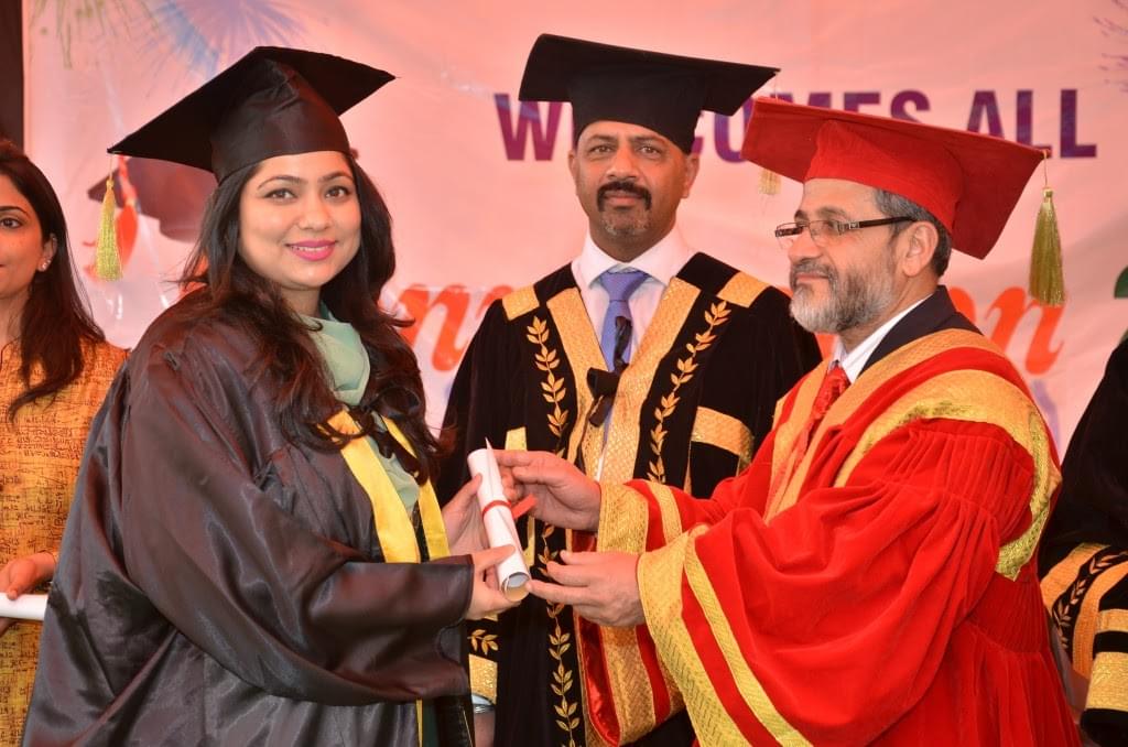 Bhojia Dental College and Hospital Baddi Convocation photo 12