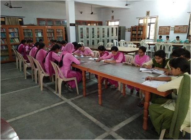 Shaheed Darshan Singh Pheruman Memorial College For Women Amritsar Photo Gallery photo 2