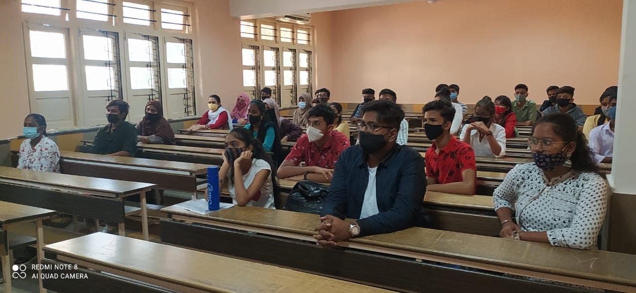 Vidya Vikas Universal Degree College Mumbai Campus photo 7