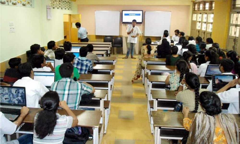 Vidya Vikas Universal Degree College Mumbai Campus photo 11