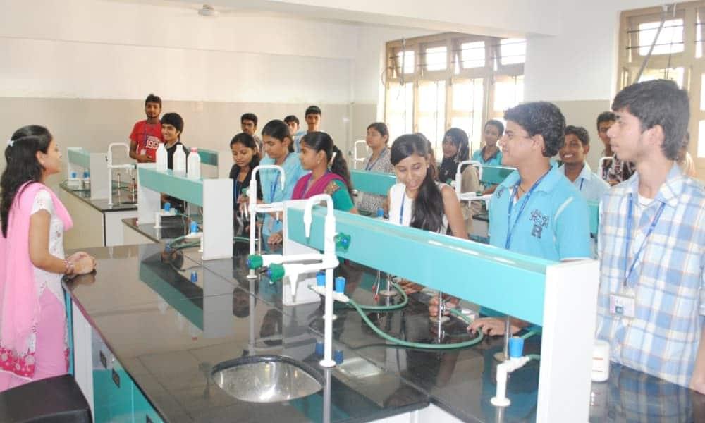 Vidya Vikas Universal Degree College Mumbai Campus photo 10