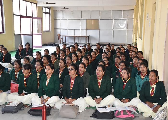 Vindhya Gurukul College Of Pharmacy Mirzapur college photo 1