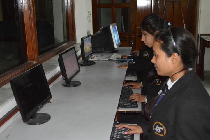 Institute of Media Management, Technology & Agro Sciences Dehradun Mass Comm photo 3