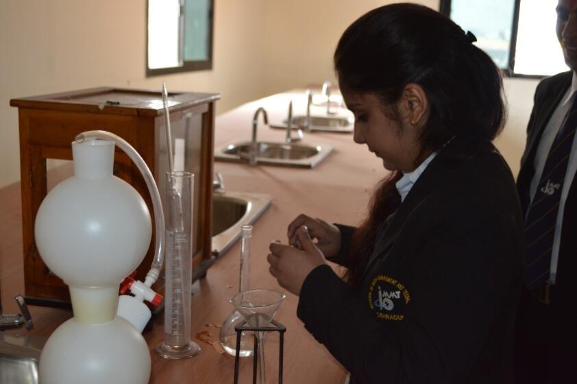 Institute of Media Management, Technology & Agro Sciences Dehradun Lab photo 3