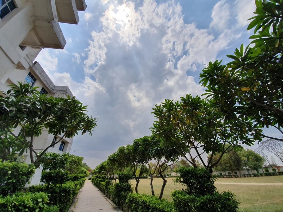 Krishna Institute of Pharmacy and Sciences Kanpur College photo 1