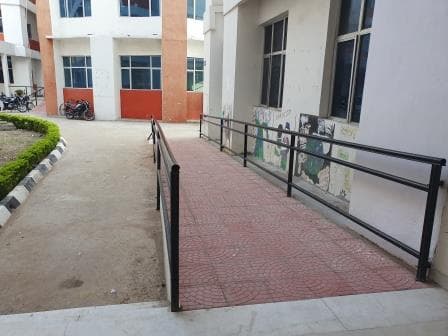 Krishna Institute of Pharmacy and Sciences Kanpur College photo 2