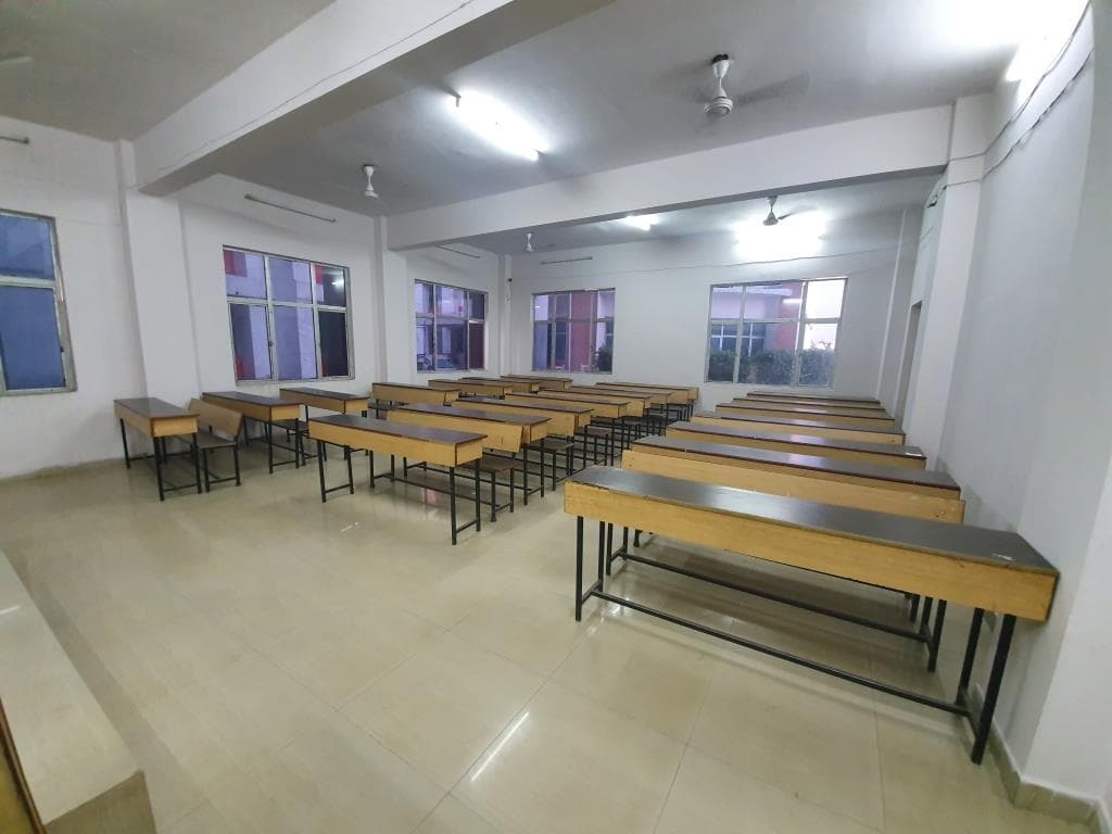 Krishna Institute of Pharmacy and Sciences Kanpur College photo 5