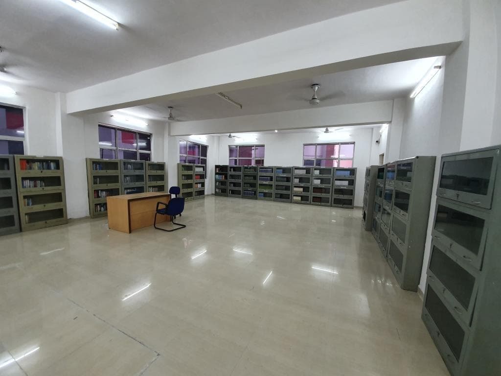 Krishna Institute of Pharmacy and Sciences Kanpur College photo 11