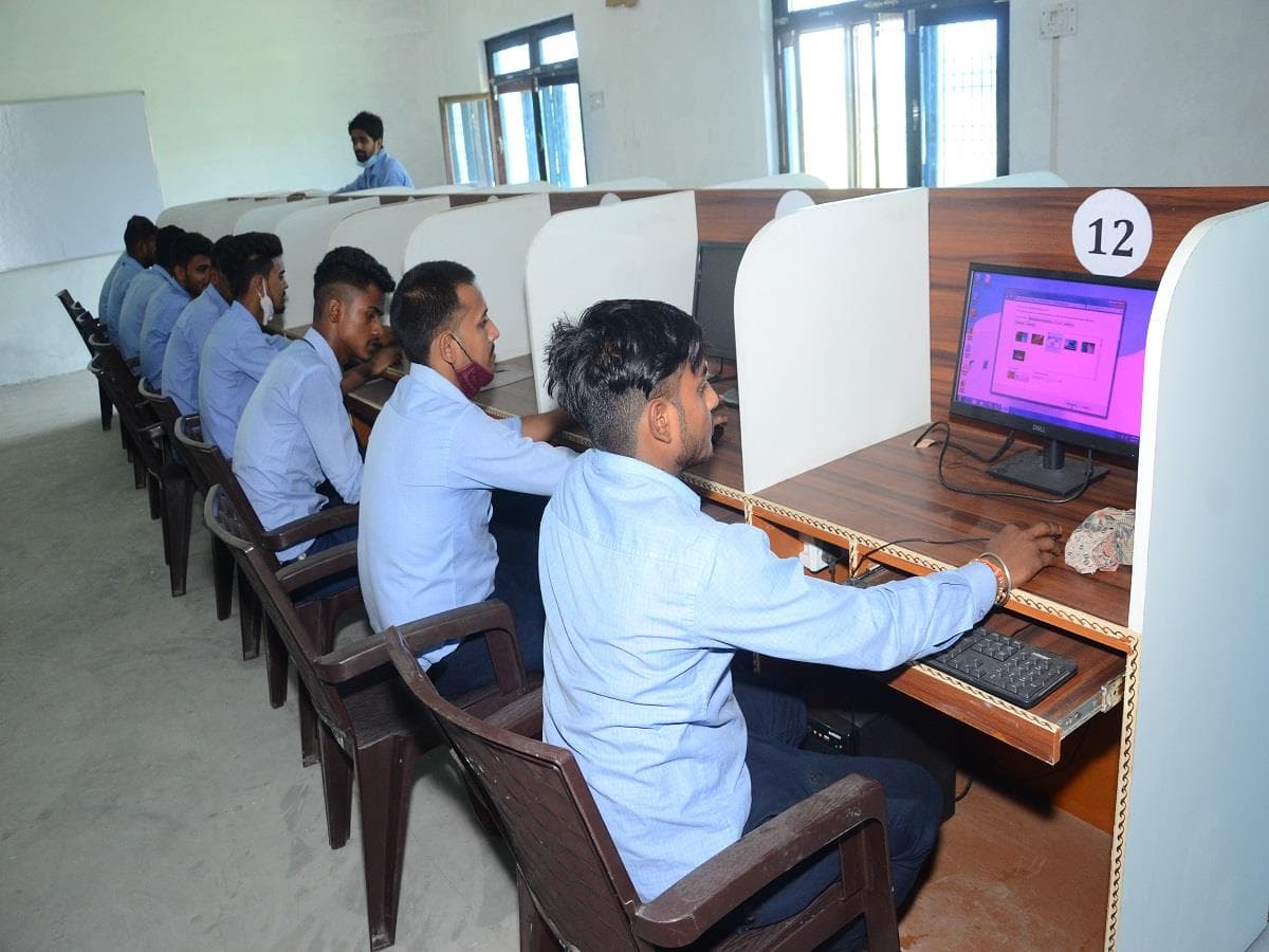 B.M.S College Of Pharmacy Amethi college photo 1