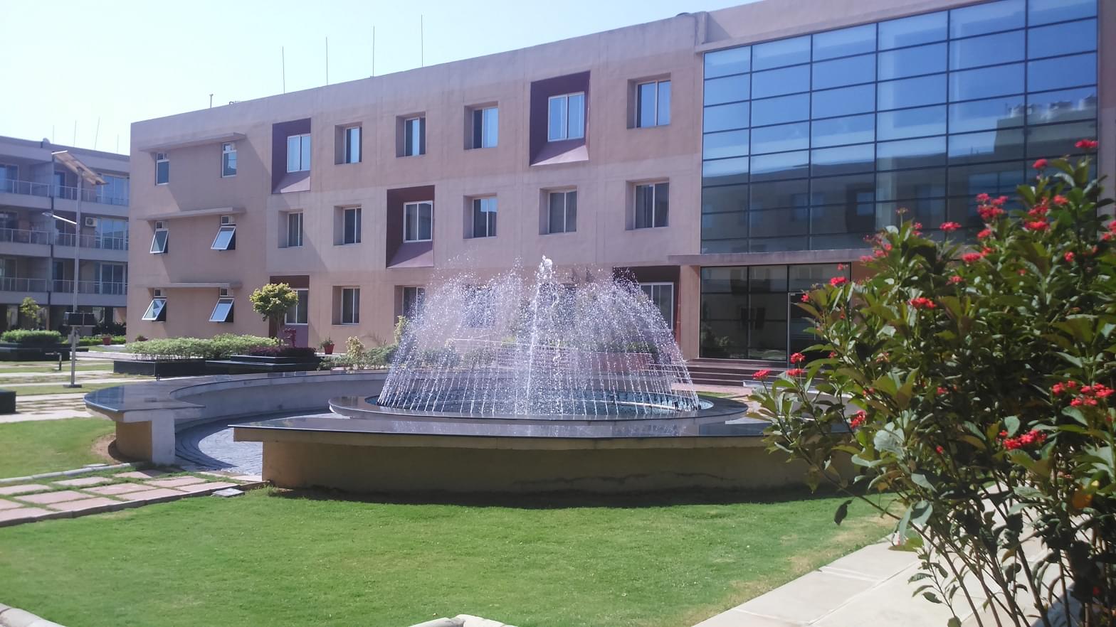 LM Thapar School of Management, Derabassi Chandigarh Academic Building photo 7