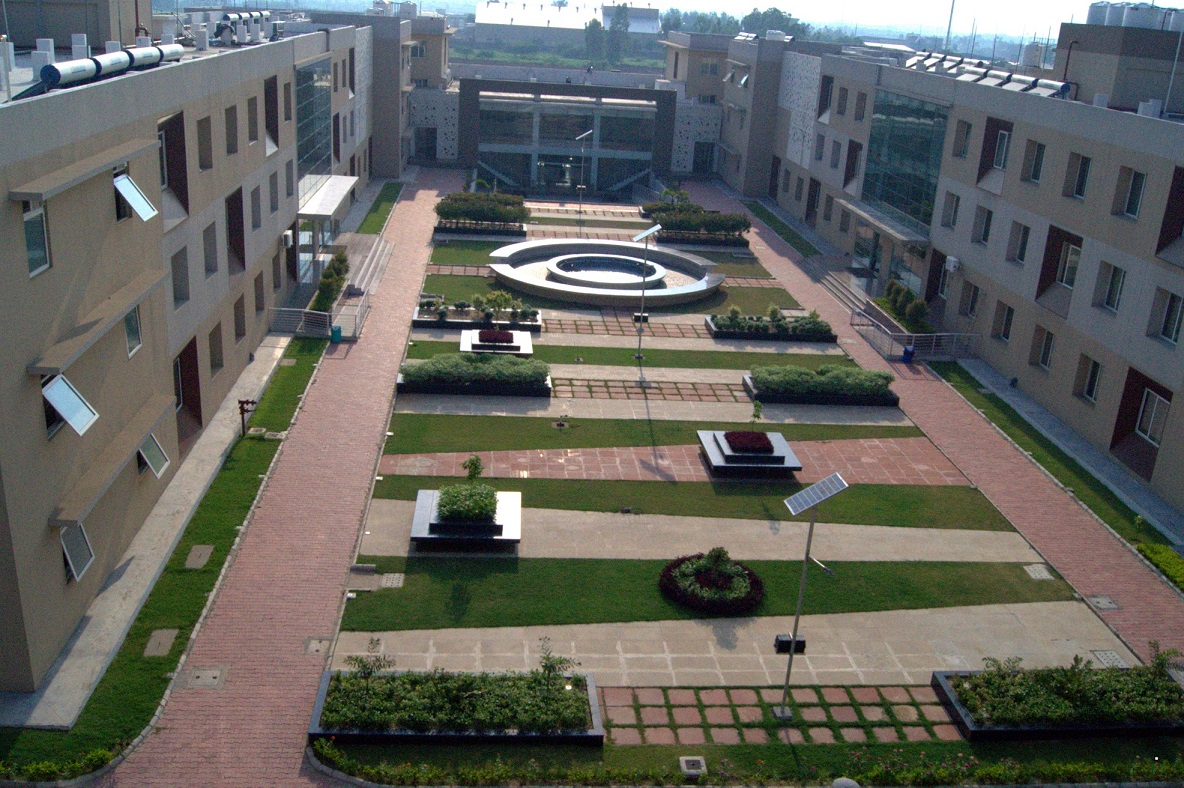 LM Thapar School of Management, Derabassi Chandigarh Academic Building photo 10