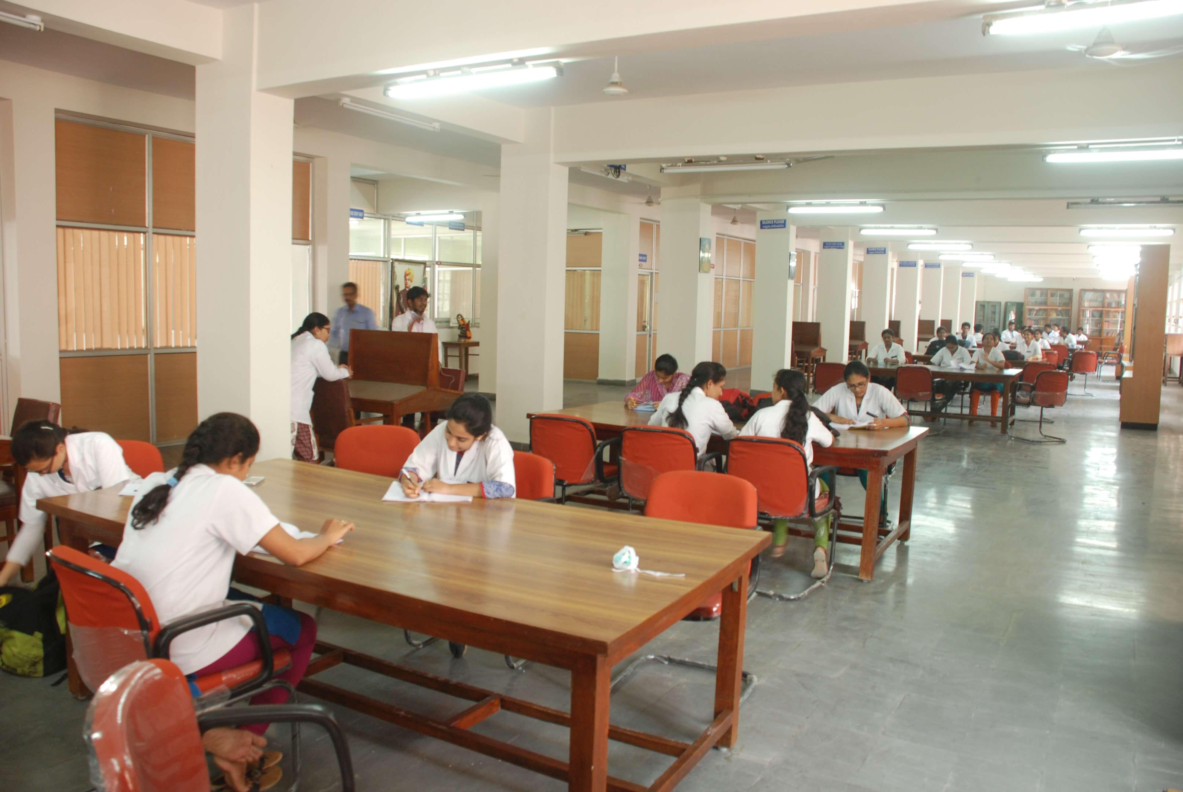 Government Dental College Hyderabad college photo 8