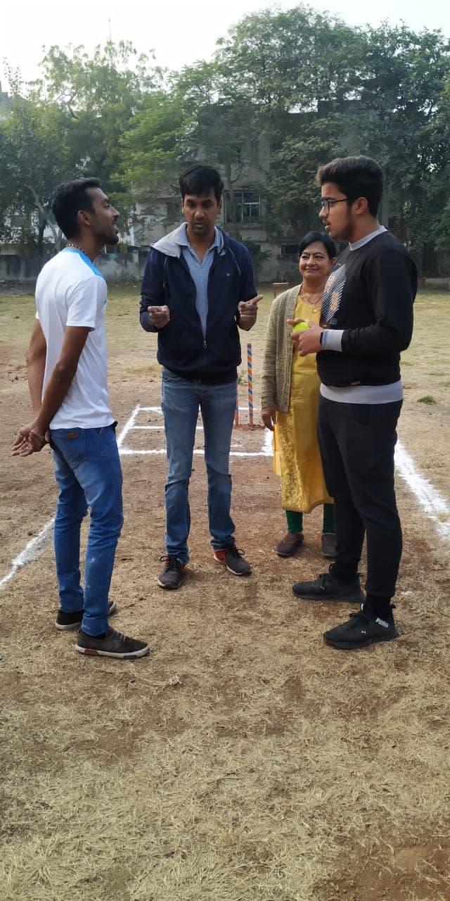 Smt. Laxmibai Radhakisan Toshniwal College of Commerce Akola Sports photo 5