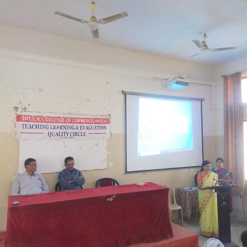 Smt. Laxmibai Radhakisan Toshniwal College of Commerce Akola Extra Curriculars photo 20