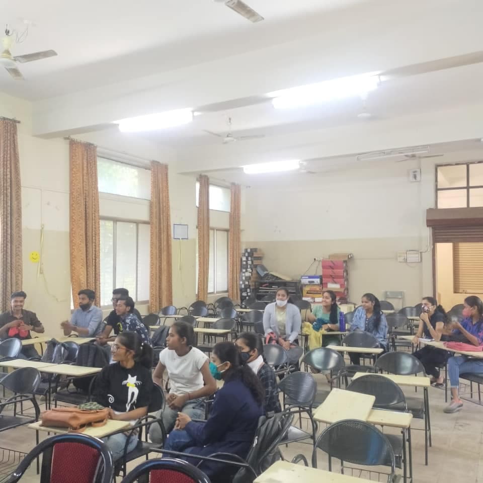 Smt. Laxmibai Radhakisan Toshniwal College of Commerce Akola Campus photo 3