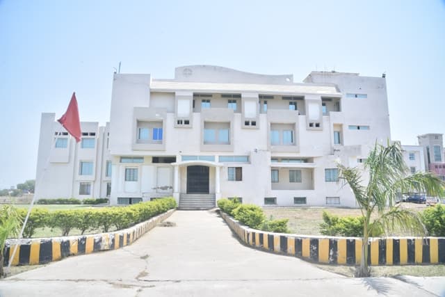 Institute of Dental Education & Advance Studies Gwalior campus photo 3