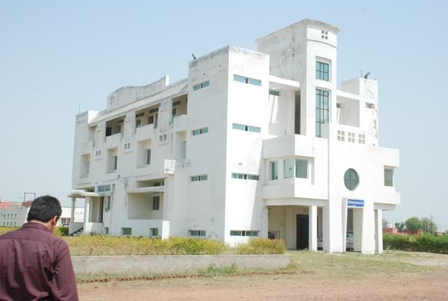 Institute of Dental Education & Advance Studies Gwalior campus photo 2