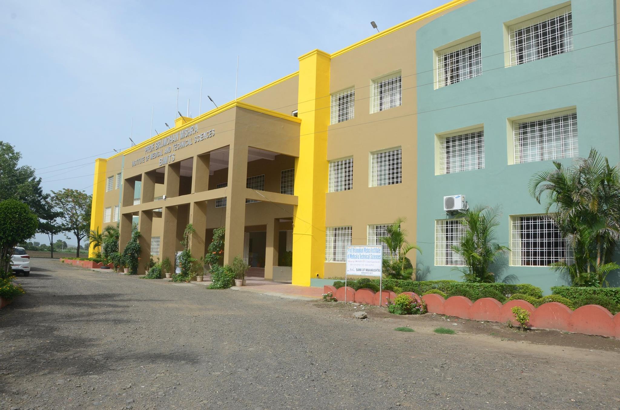 Prof. Brijmohan Mishra Institute of Medical & Technical Sciences Burhanpur Academic Building photo 5