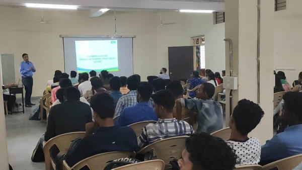 Nagpur College of Pharmacy Guest lecture photo 2