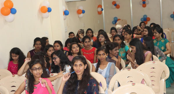 Nagpur College of Pharmacy Freshers party photo 4