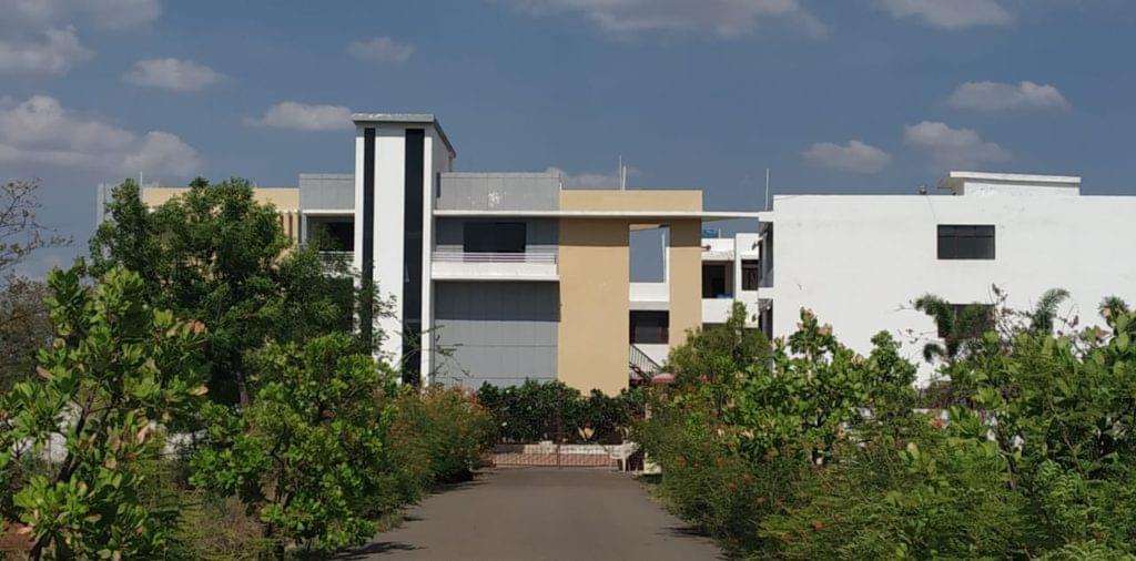 Jagadguru Shankaracharya College of Nursing Raipur Campus photo 4
