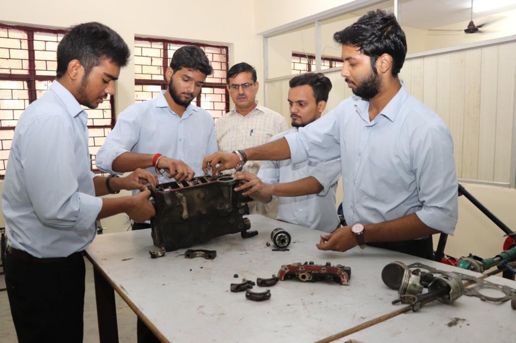 GNIOT Workshop photo 5