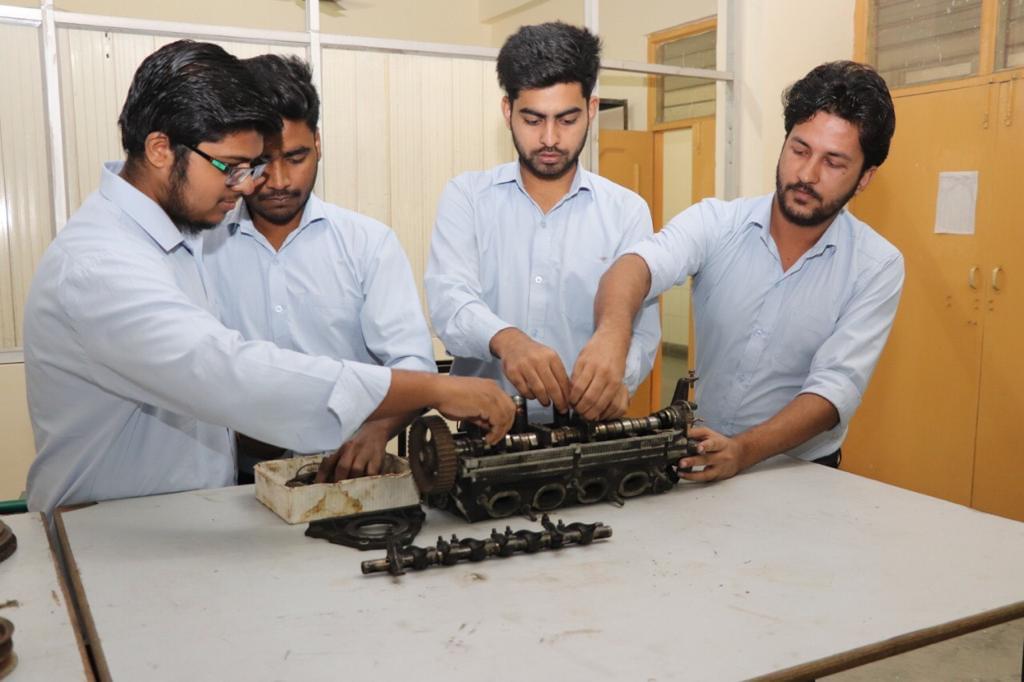 GNIOT Workshop photo 7