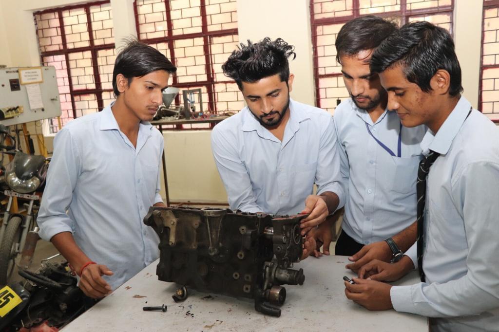 GNIOT Workshop photo 9