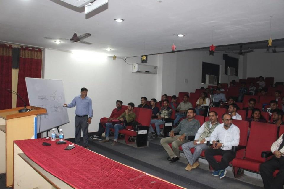 GNIOT Workshop photo 11