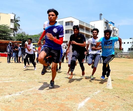Hindustan Electronics Academy Polytechnic Bangalore Sports photo 3