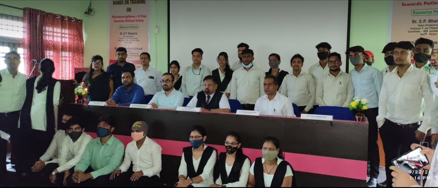 Royal College of Pharmacy Raipur Seminar photo 3