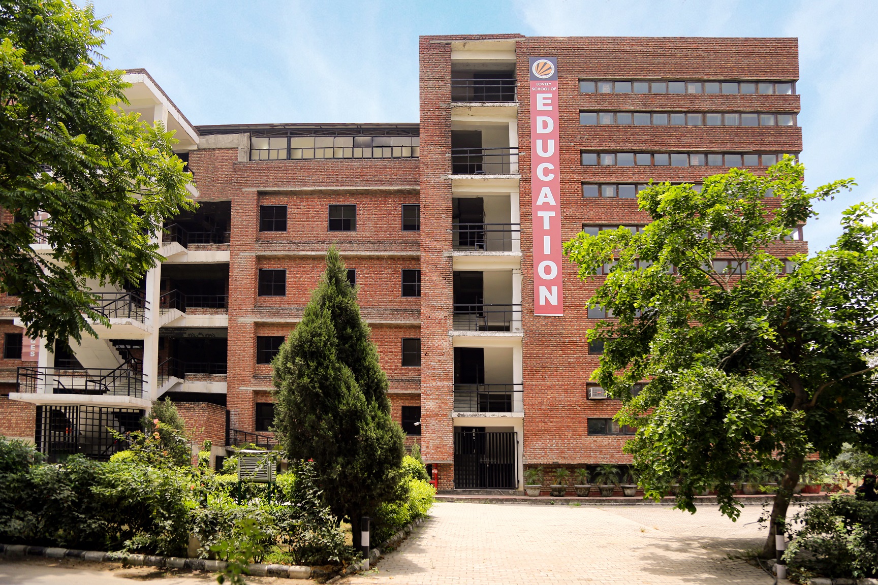 LPU LPU Campus photo 49