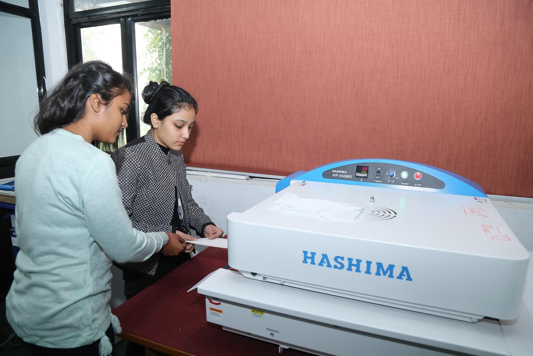 LPU LPU Fashion Lab photo 7