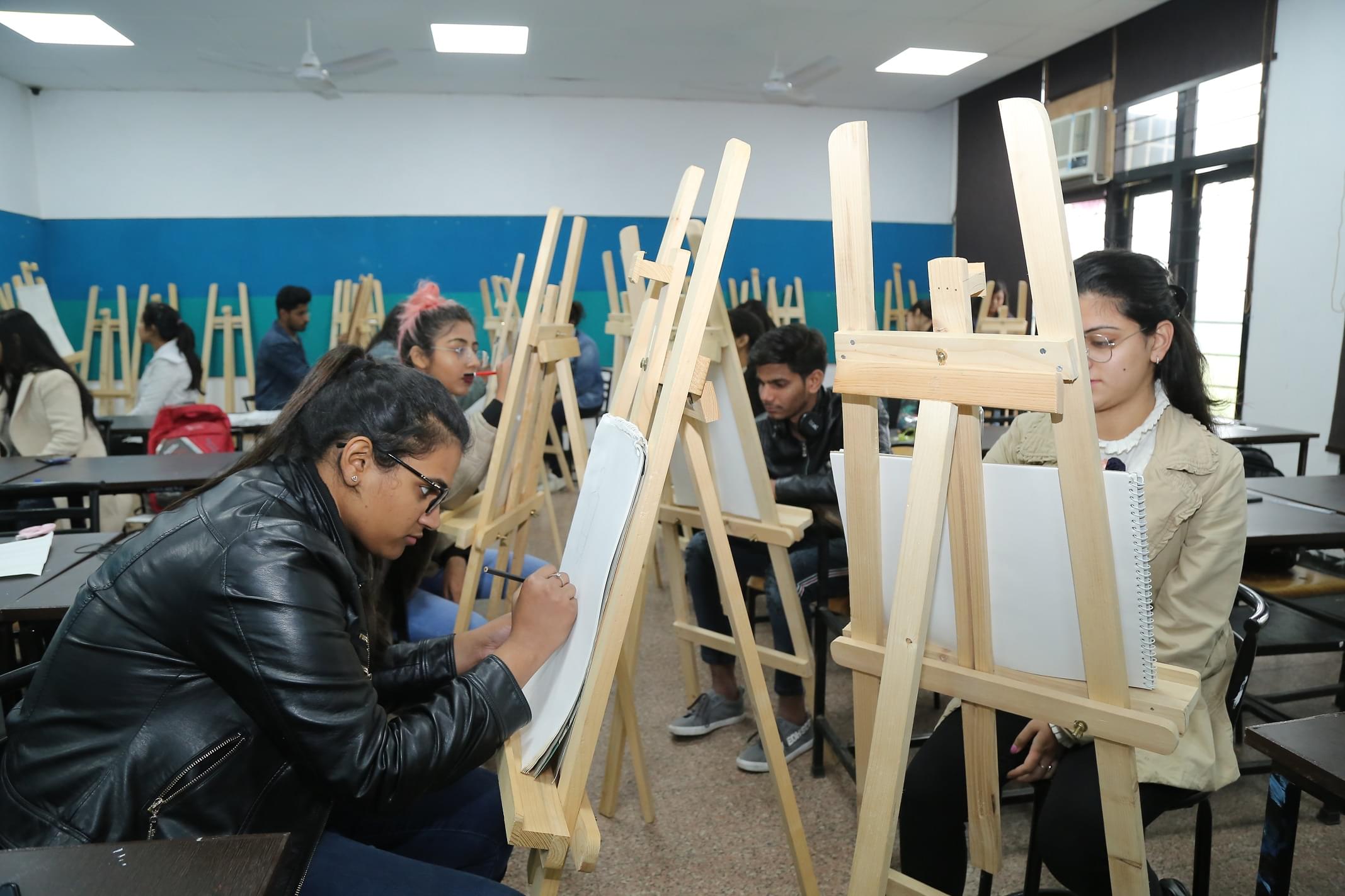 LPU LPU Fashion Lab photo 9